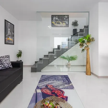3 Bedroom Beautiful In * Vir