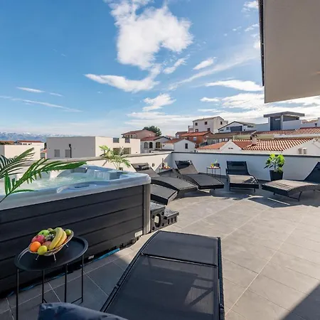Apartamento 3 Bedroom Beautiful In Vir