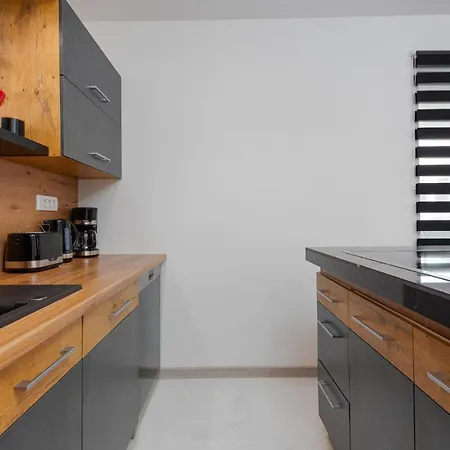 3 Bedroom Beautiful In *