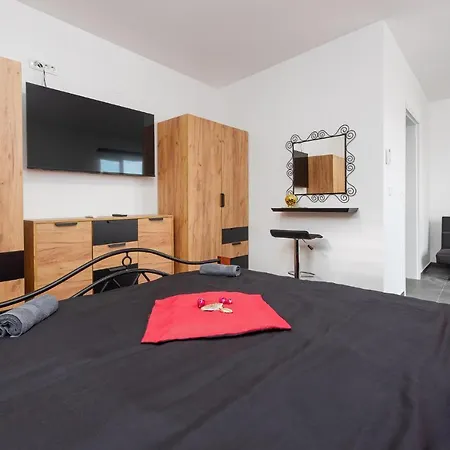 3 Bedroom Beautiful In *